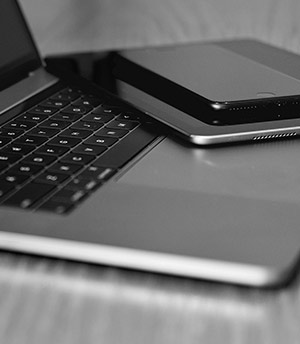 Apple Tech - MacBook Pro, iPhone, iMac